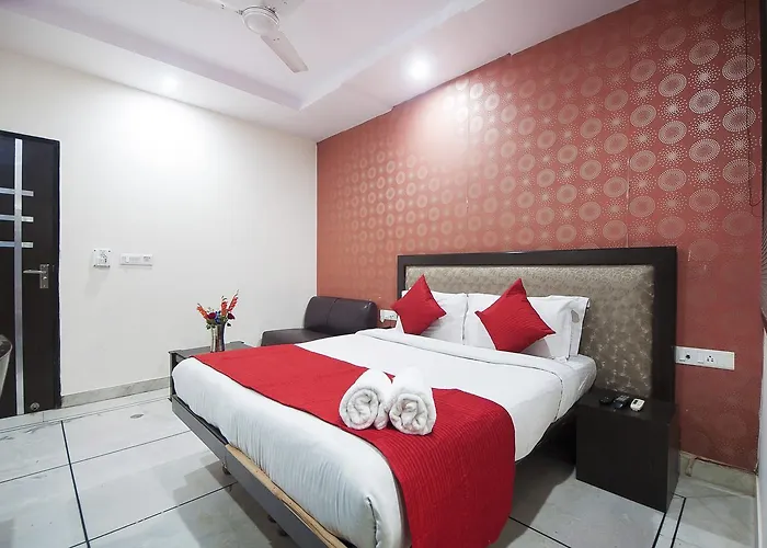 Deluxe King Room